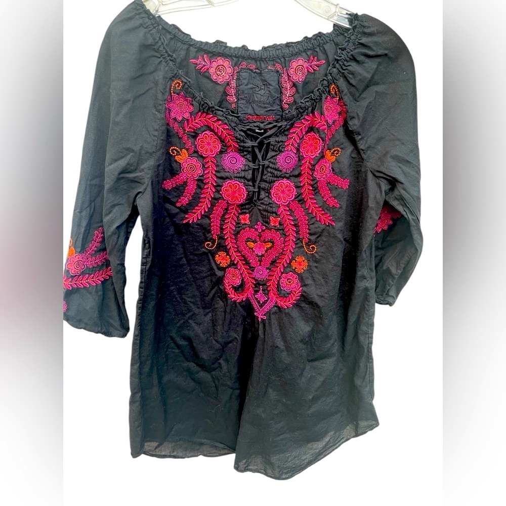Johnny Was Size XS/long sleeve embroidered blouse/top/black/pink/long